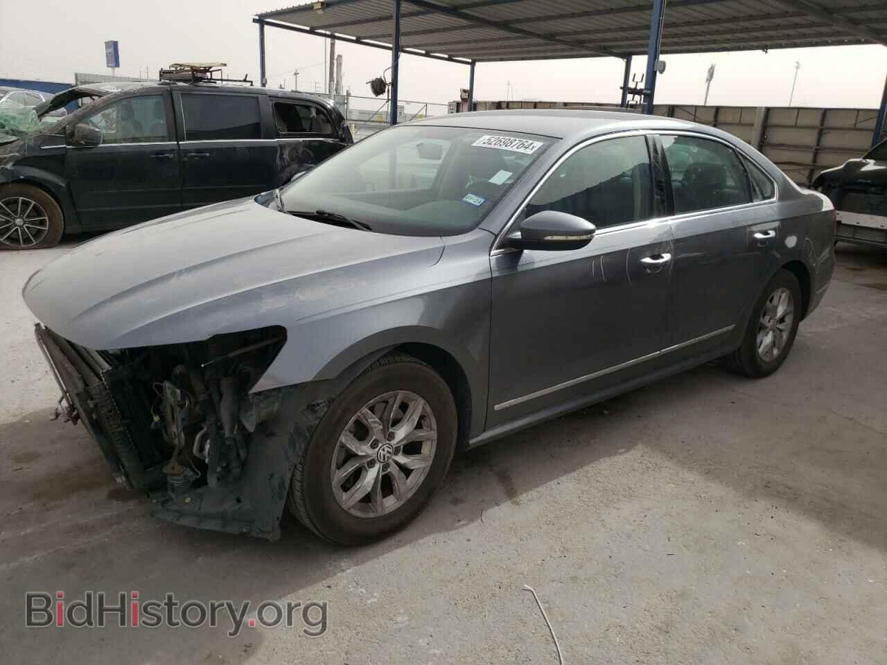 Photo 1VWAT7A31GC024407 - VOLKSWAGEN PASSAT 2016