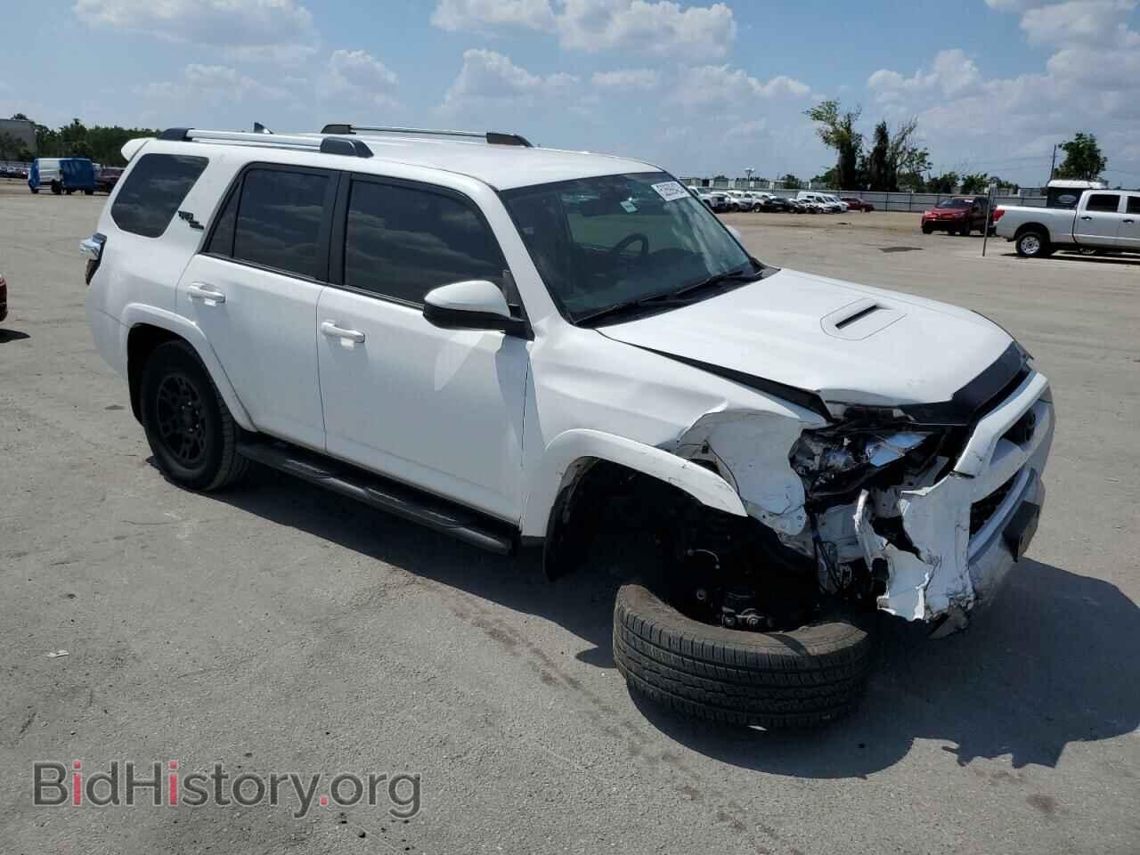 2017 TOYOTA 4RUNNER - VIN: JTEBU5JRXH5465760 - Фото 4