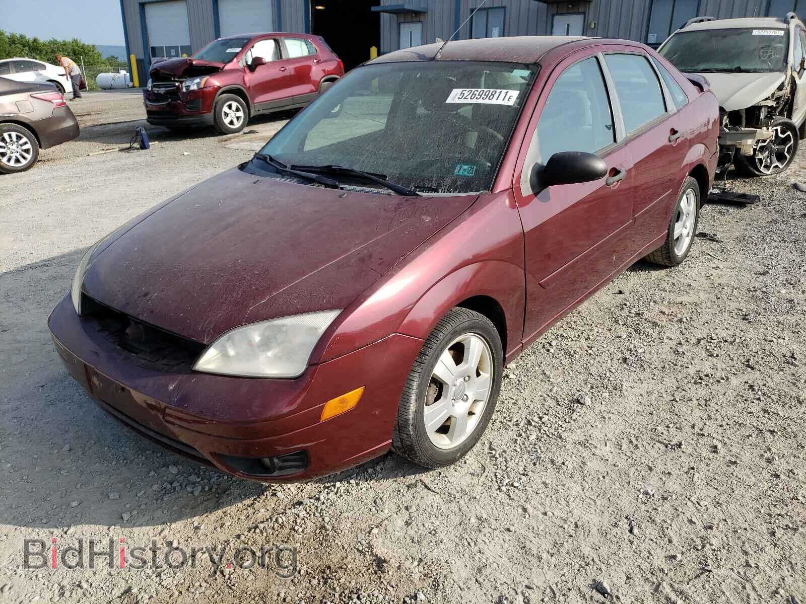 2007 FORD FOCUS - VIN: 1FAHP34N77W351345 - Фото 2