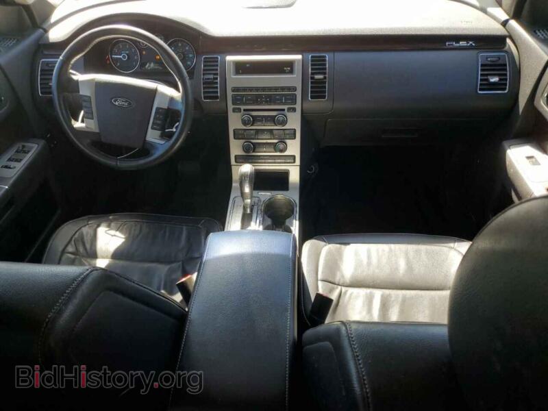 2011 Ford FLEX (VIN 2FMHK6CC1BBD13755) — фото 8 из 13