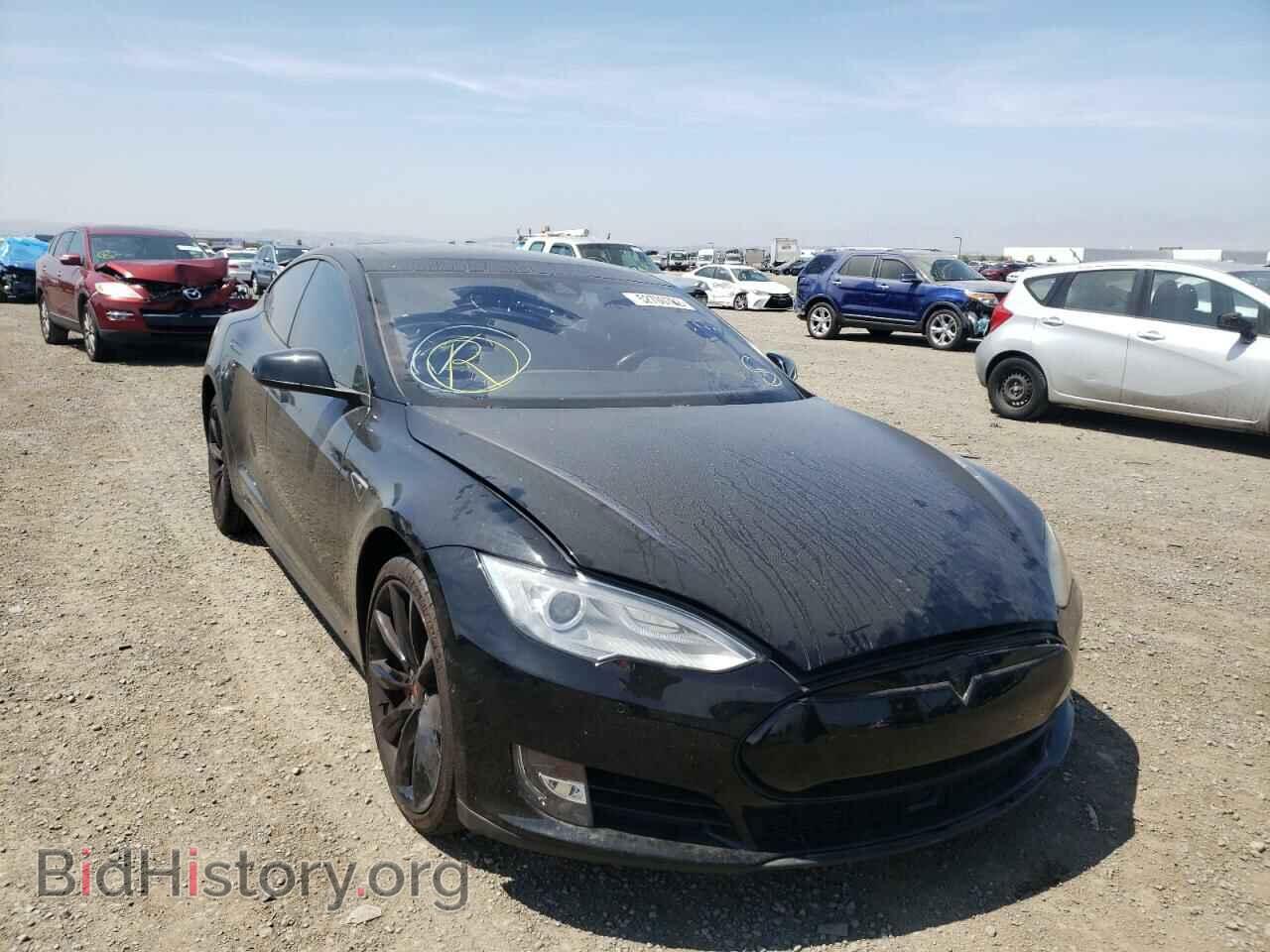 Фотография 5YJSA1H28FF082023 - TESLA MODEL S 2015