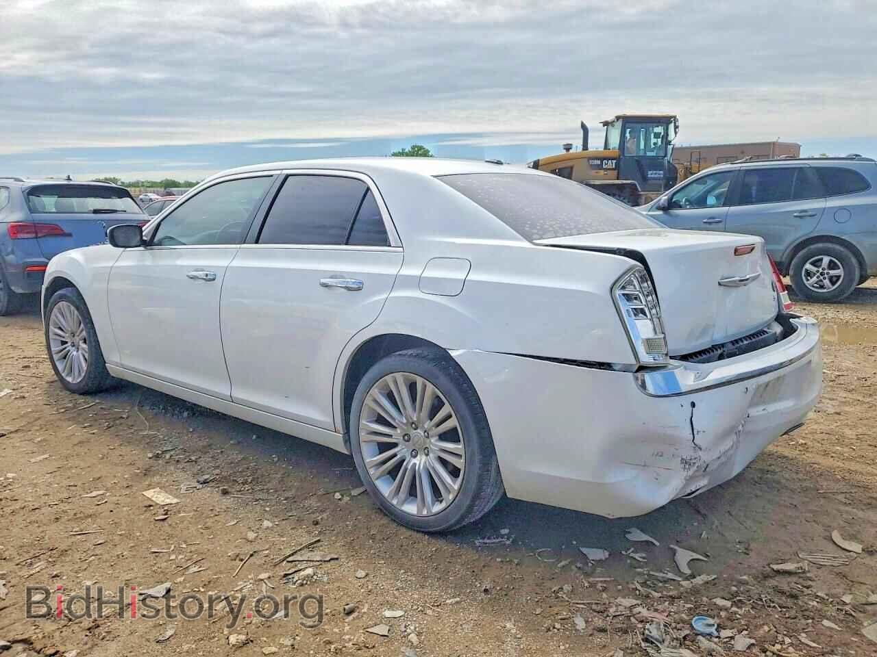 2012 CHRYSLER 300 - VIN: 2C3CCACG4CH182857 - Фото 2