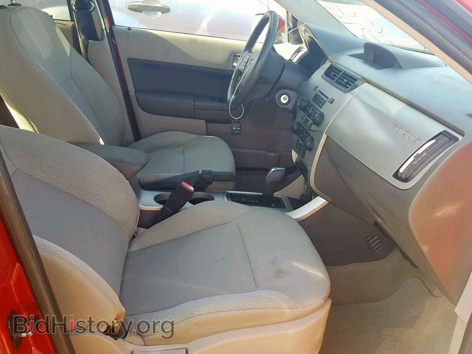 2009 FORD FOCUS - VIN: 1FAHP36N09W220452 - Фото 5