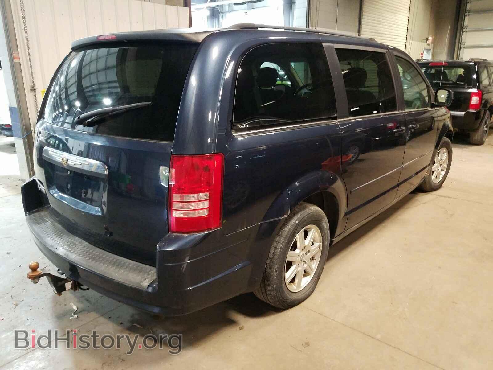2008 CHRYSLER MINIVAN - VIN: 2A8HR54P68R678825 - Фото 4