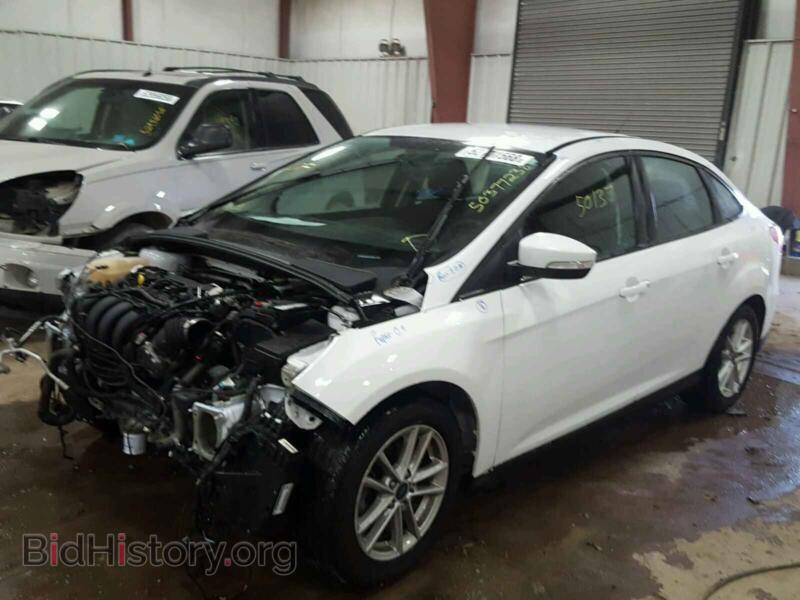 2016 Ford FOCUS (VIN 1FADP3F23GL339292) — фото 2 из 10