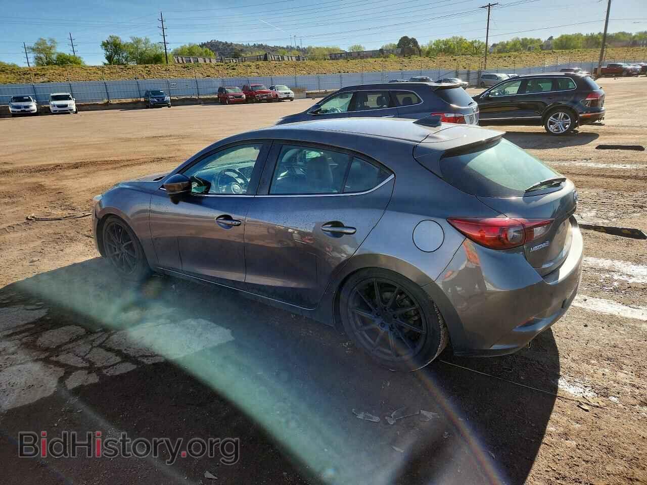 2018 MAZDA 3 - VIN: 3MZBN1L34JM257633 - Фото 2