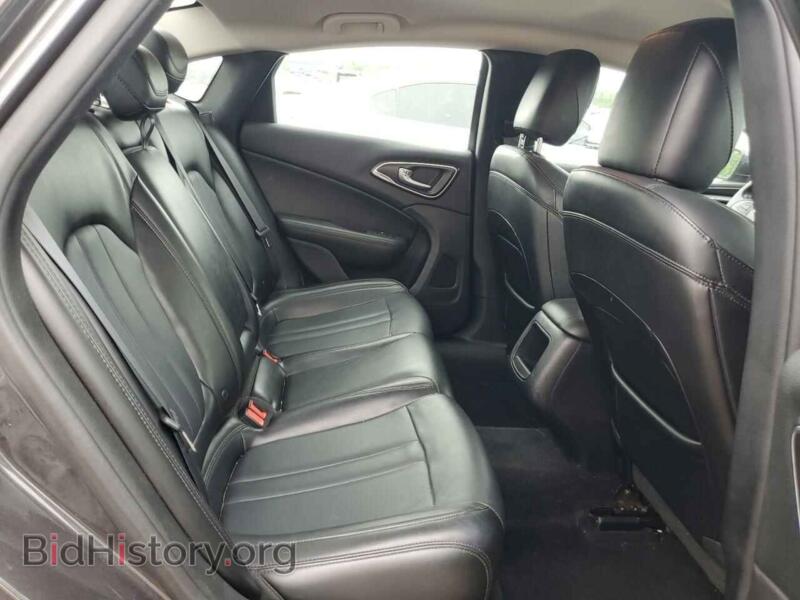 2017 Chrysler 200 (VIN 1C3CCCAB2HN508804) — photo 10 of 12