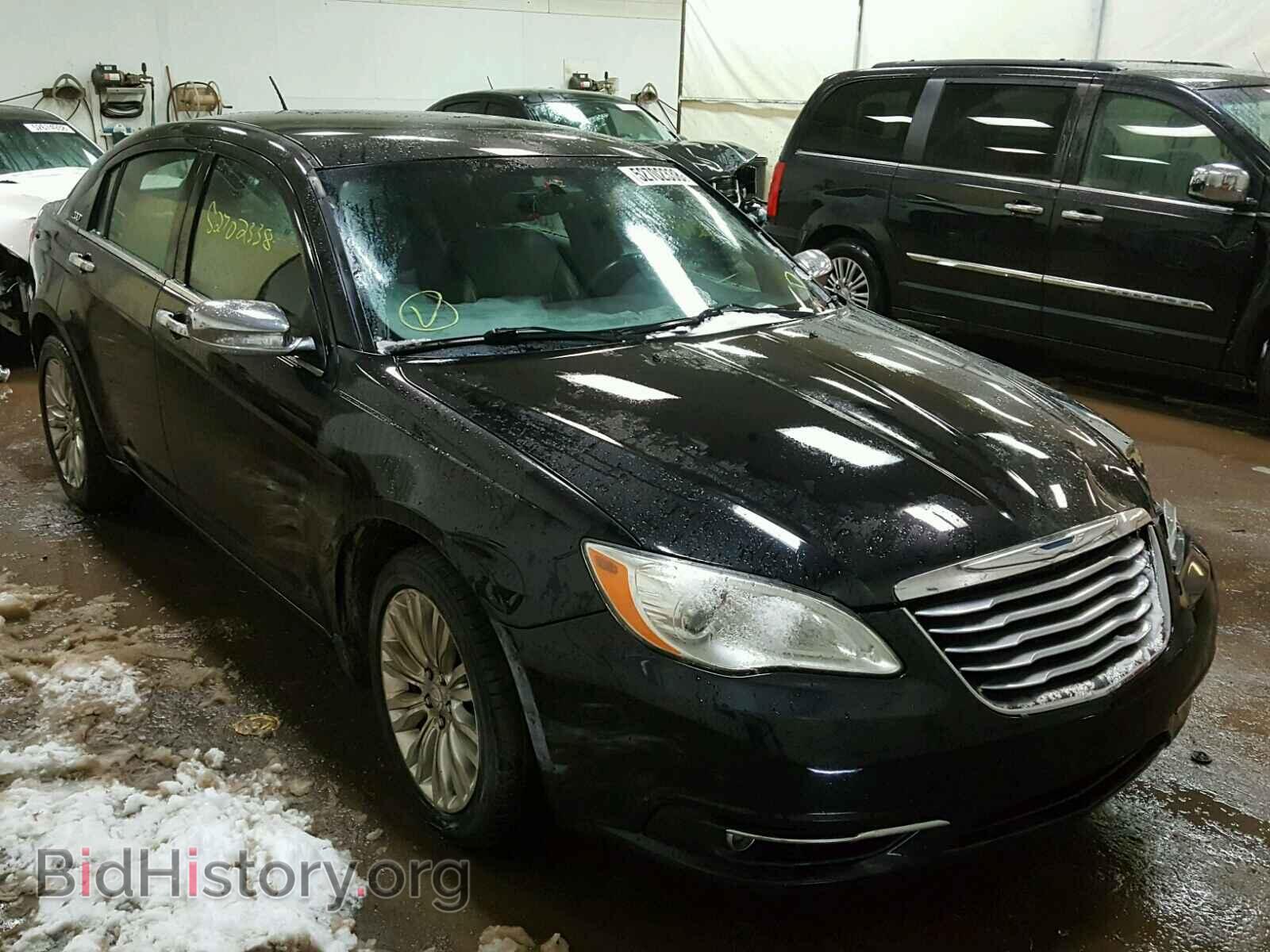 Photo 1C3BC2FB4BN615875 - CHRYSLER 200 2011