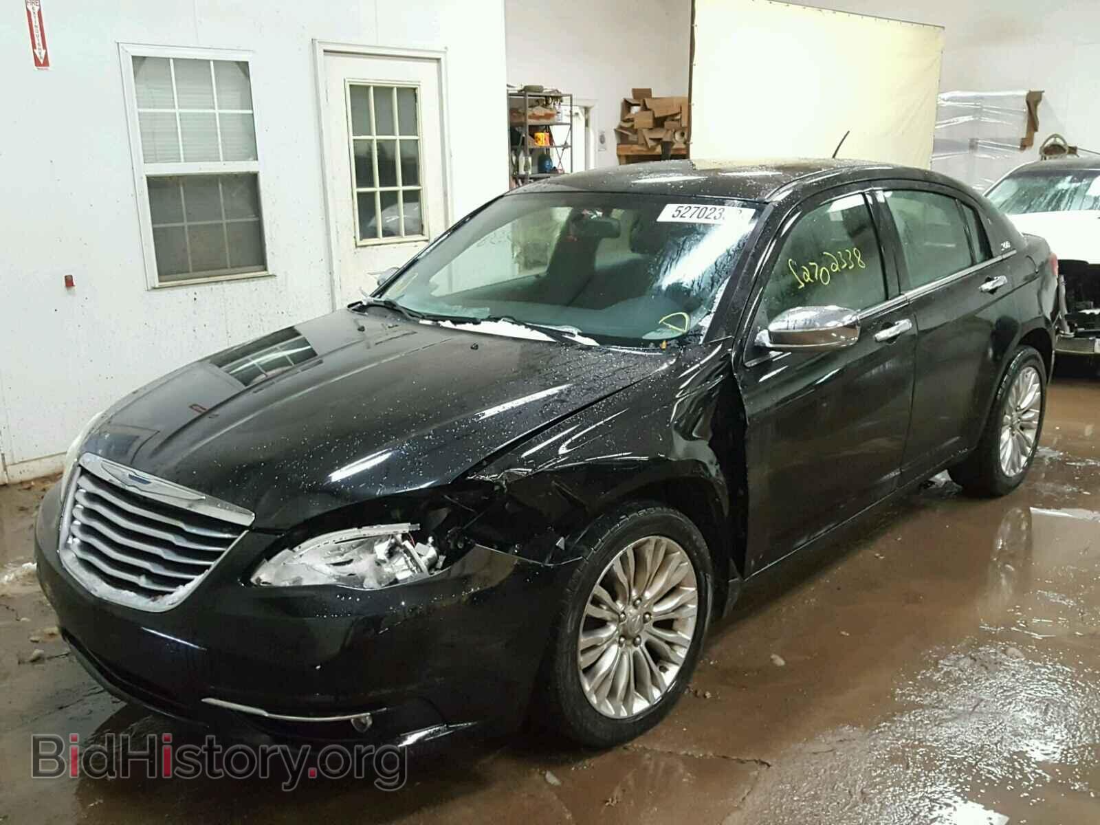 2011 CHRYSLER 200 - VIN: 1C3BC2FB4BN615875 - Photo 2