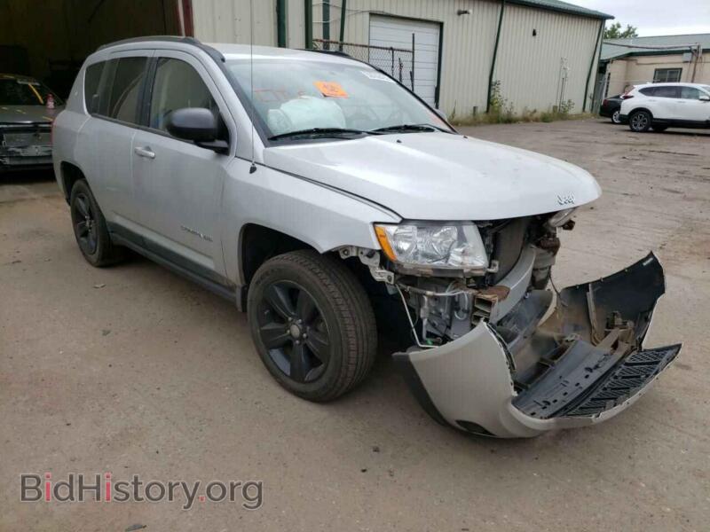 2011 Jeep COMPASS (VIN 1J4NF1FB2BD210673) — фото 1 из 10, Copart, повреждение: биологическое или химическое загрязнение