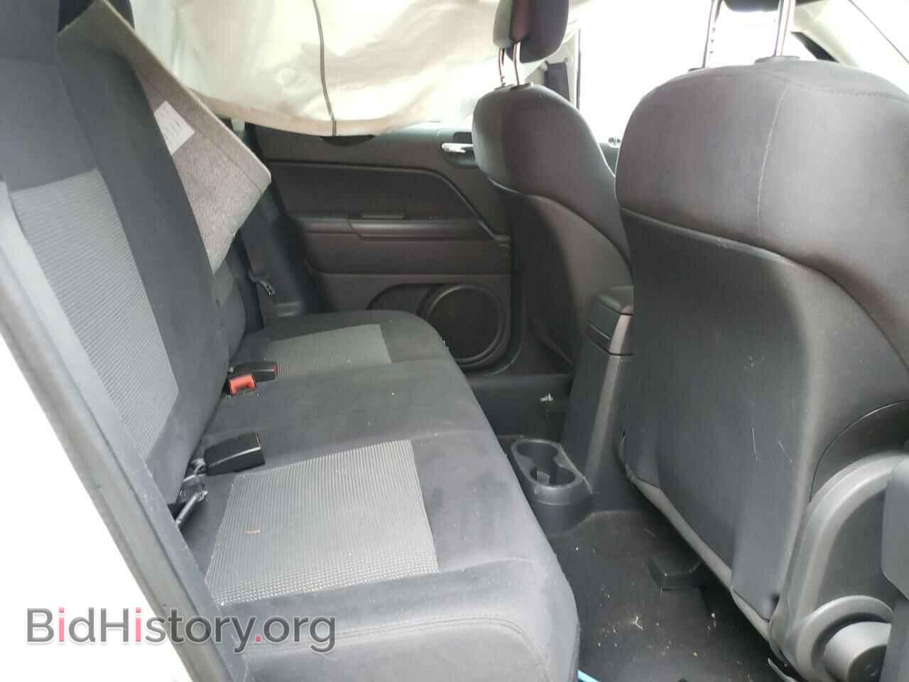2011 JEEP COMPASS - VIN: 1J4NF1FB2BD210673 - Photo 6