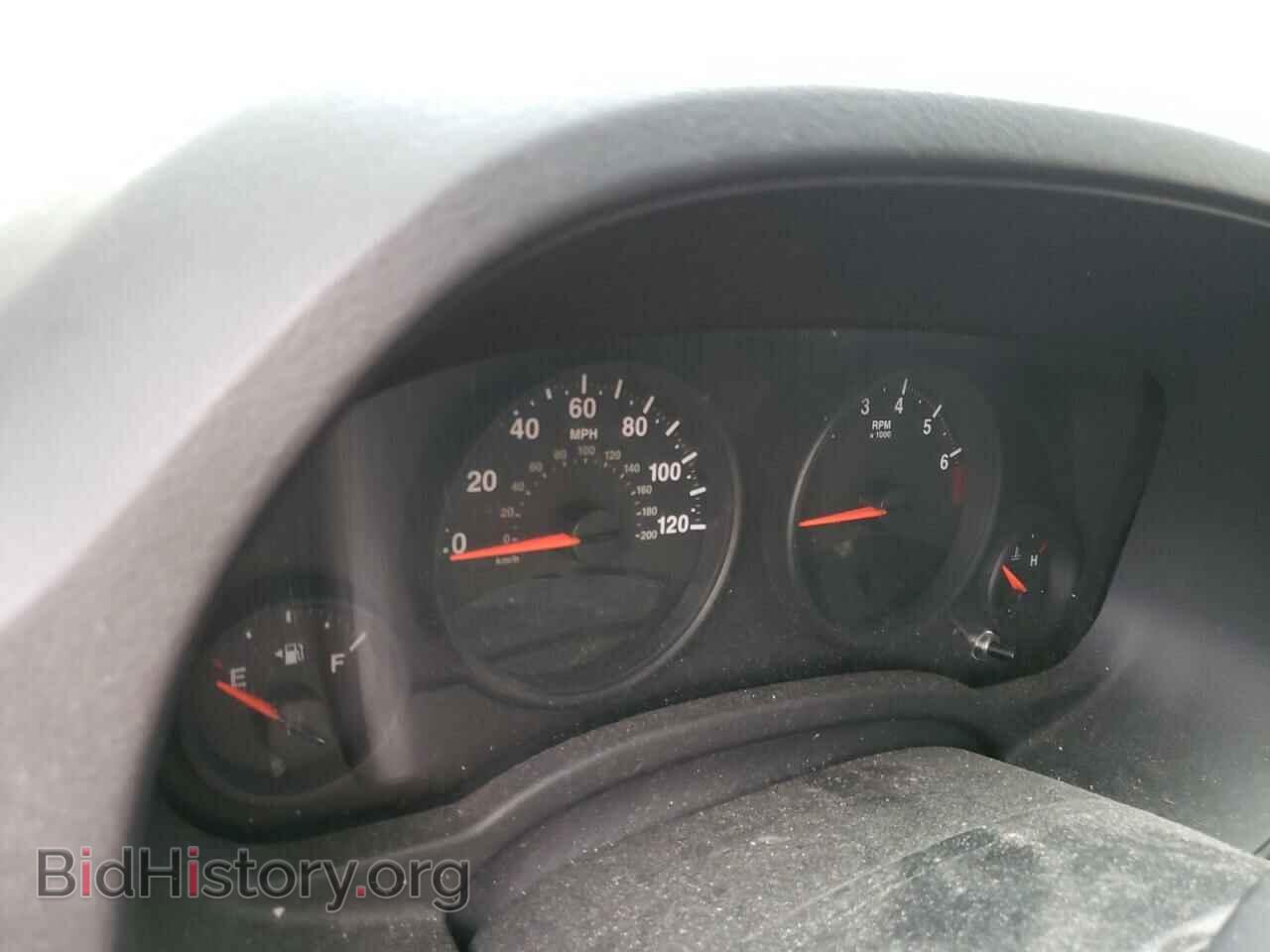 2011 JEEP COMPASS - VIN: 1J4NF1FB2BD210673 - Photo 8