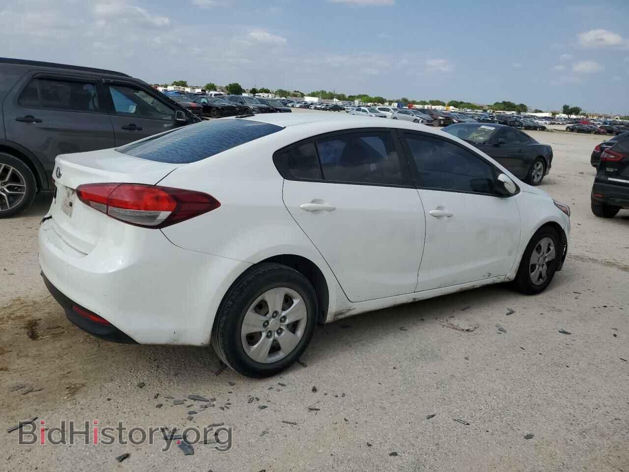 2017 KIA FORTE - VIN: 3KPFK4A76HE012146 - Фото 3
