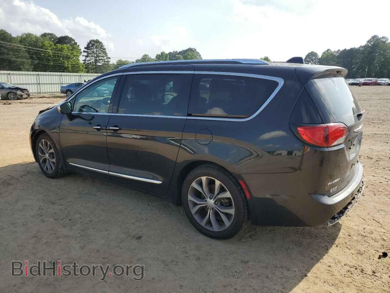 2017 CHRYSLER PACIFICA - VIN: 2C4RC1GG7HR564964 - Photo 2