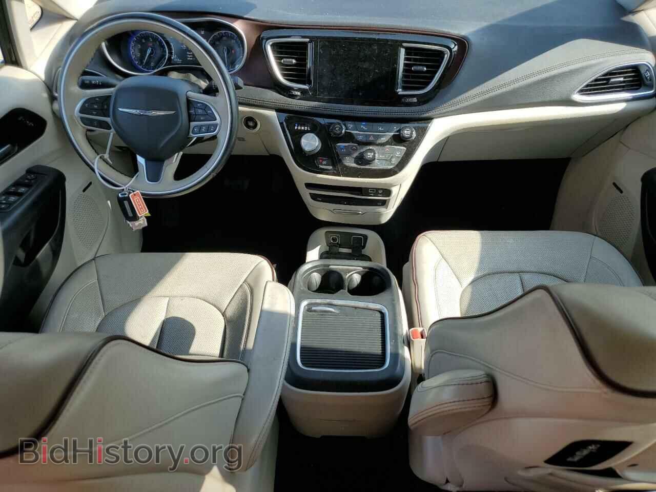 2017 CHRYSLER PACIFICA - VIN: 2C4RC1GG7HR564964 - Photo 8