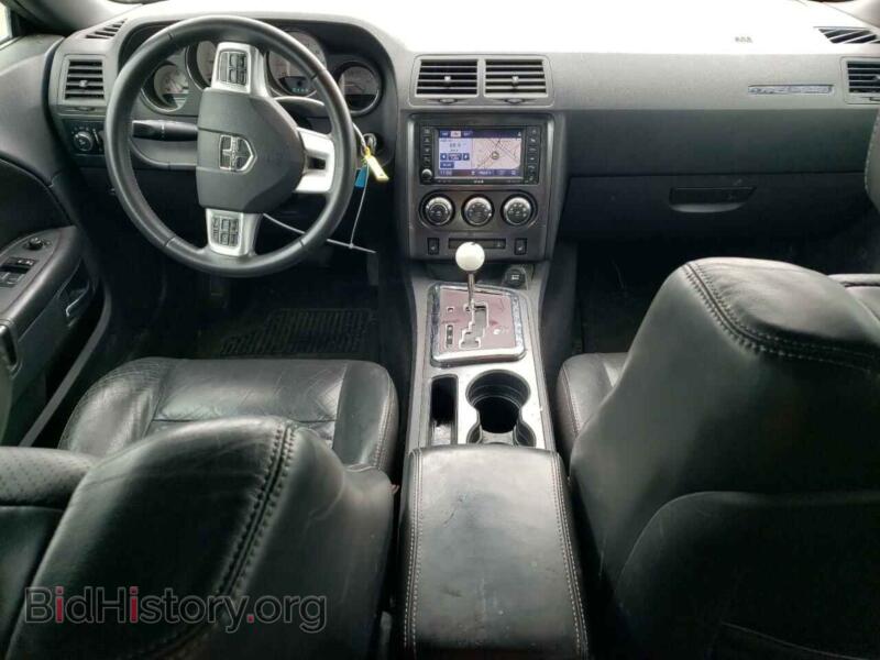 2013 Dodge CHALLENGER (VIN 2C3CDYAGXDH675100) — photo 8 of 12