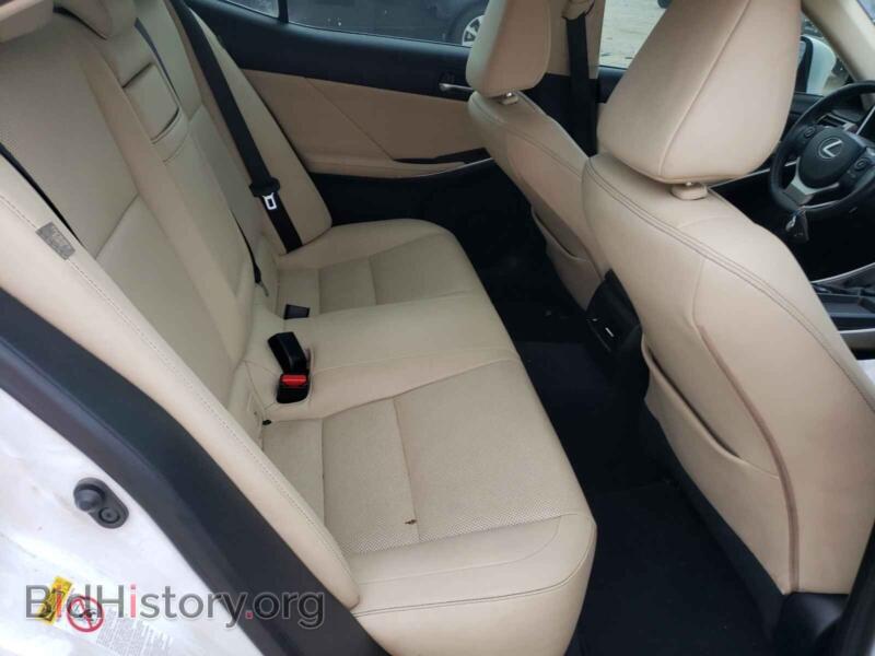 2014 Lexus IS (VIN JTHBF1D23E5031616) — фото 6 из 10