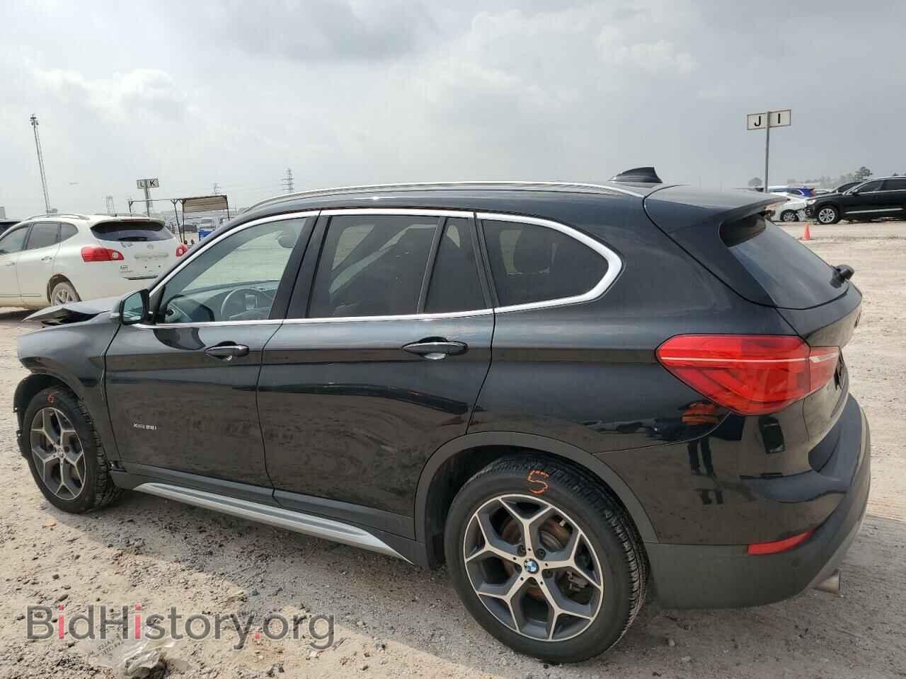 2017 BMW X1 - VIN: WBXHT3C38H5F83472 - Фото 2