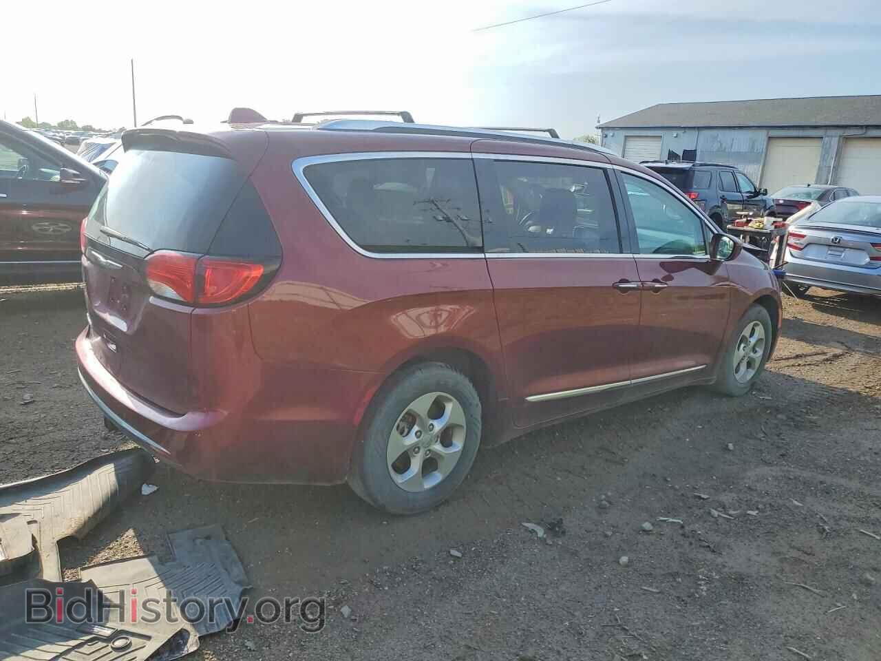 2017 CHRYSLER PACIFICA - VIN: 2C4RC1EGXHR543187 - Photo 3