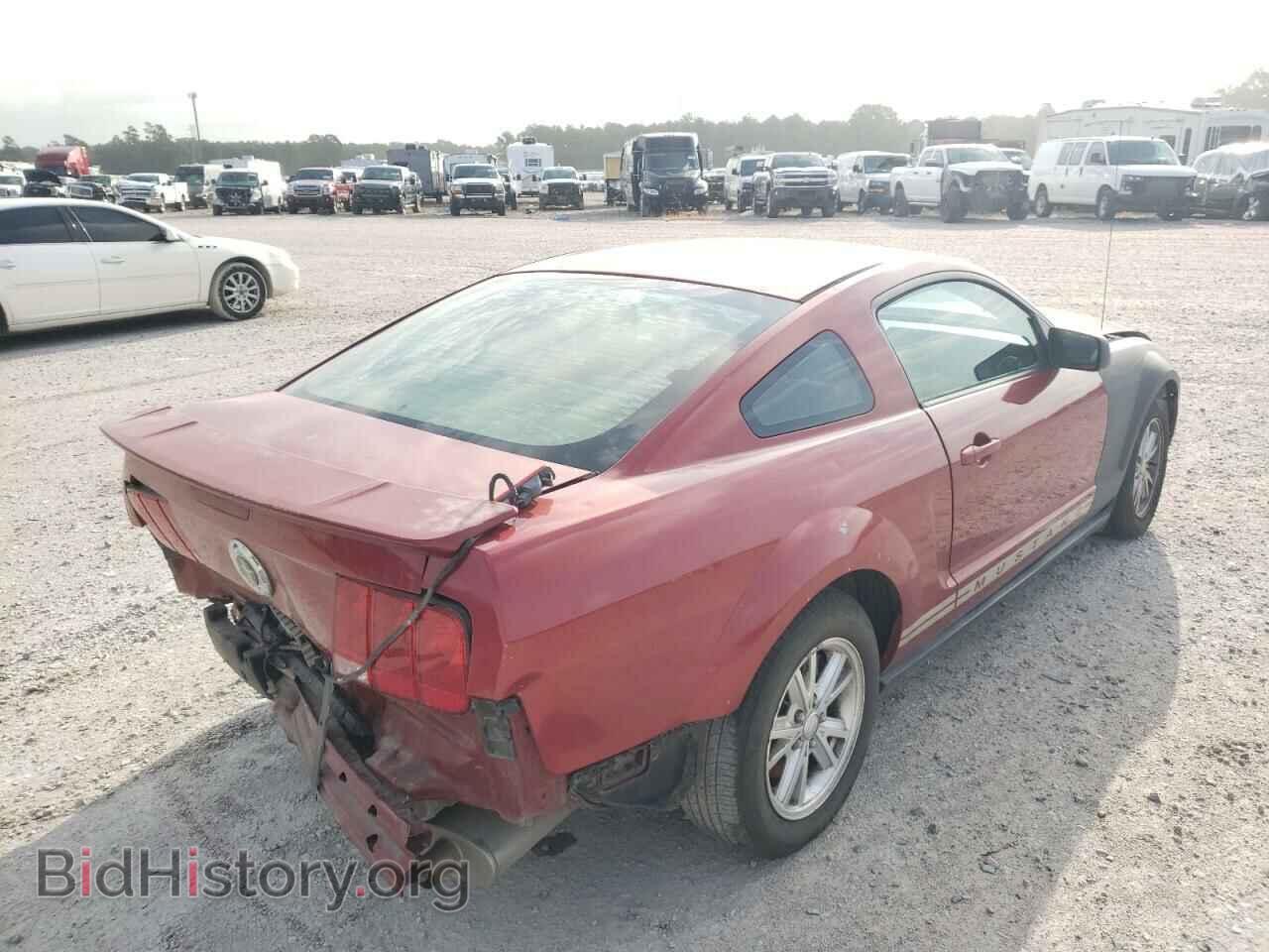 2008 FORD MUSTANG - VIN: 1ZVHT80N885111024 - Фото 4