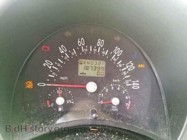 2000 VOLKSWAGEN BEETLE - VIN: 3VWCC21C2YM429431 - Фото 8