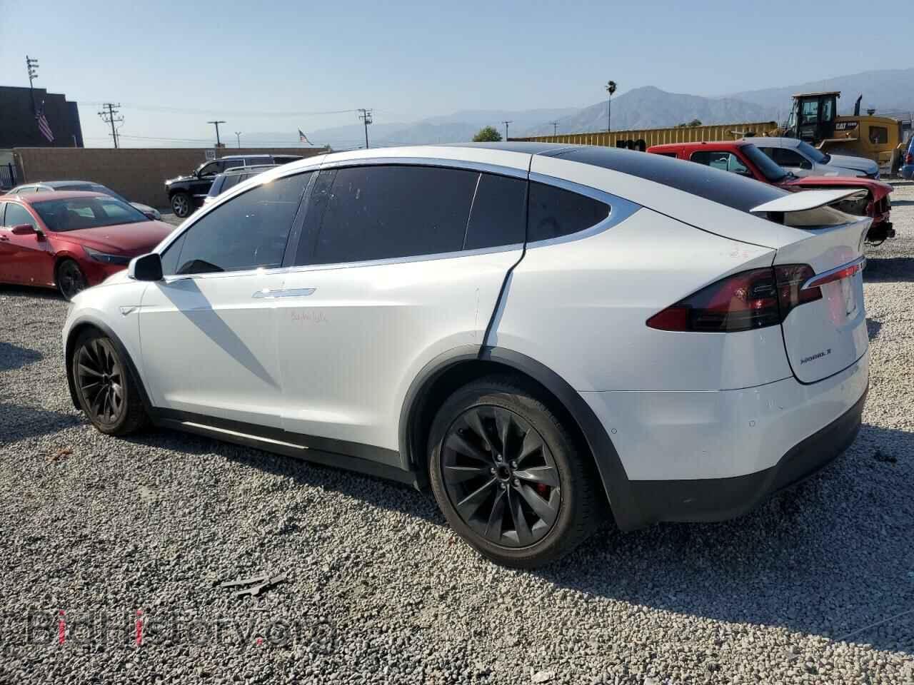 2016 TESLA MODEL X - VIN: 5YJXCBE43GF019800 - Photo 2