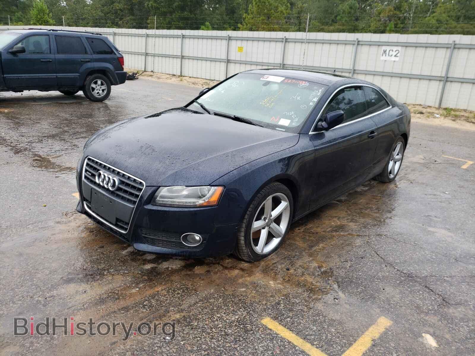 2010 AUDI A5 - VIN: WAULFAFR9AA011742 - Фото 2