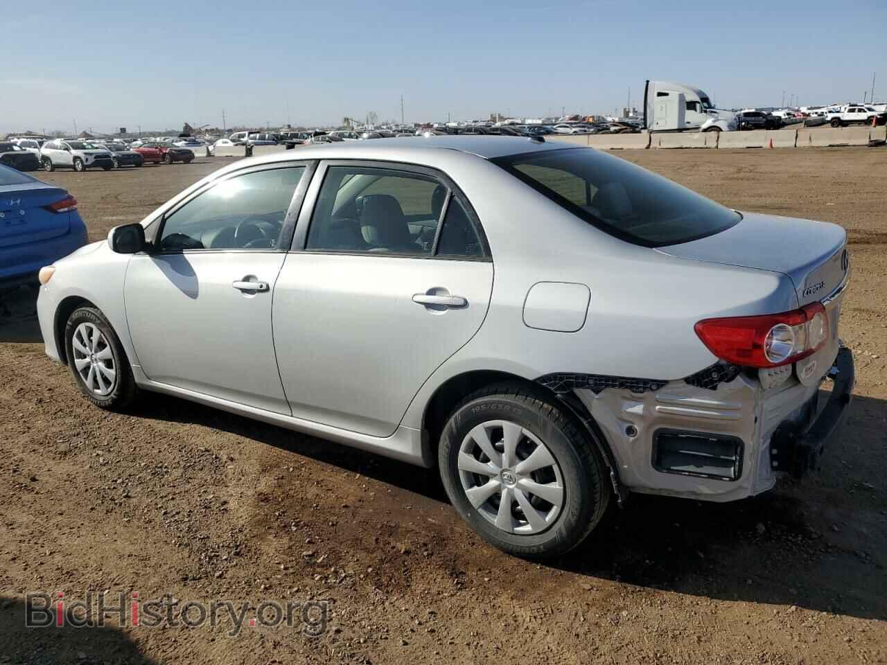 2011 TOYOTA COROLLA - VIN: JTDBU4EE5B9129570 - Фото 2