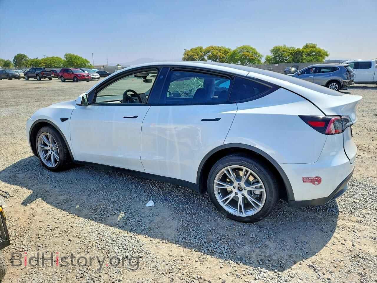 2023 TESLA MODEL Y - VIN: 7SAYGDEE0PF855158 - Фото 2