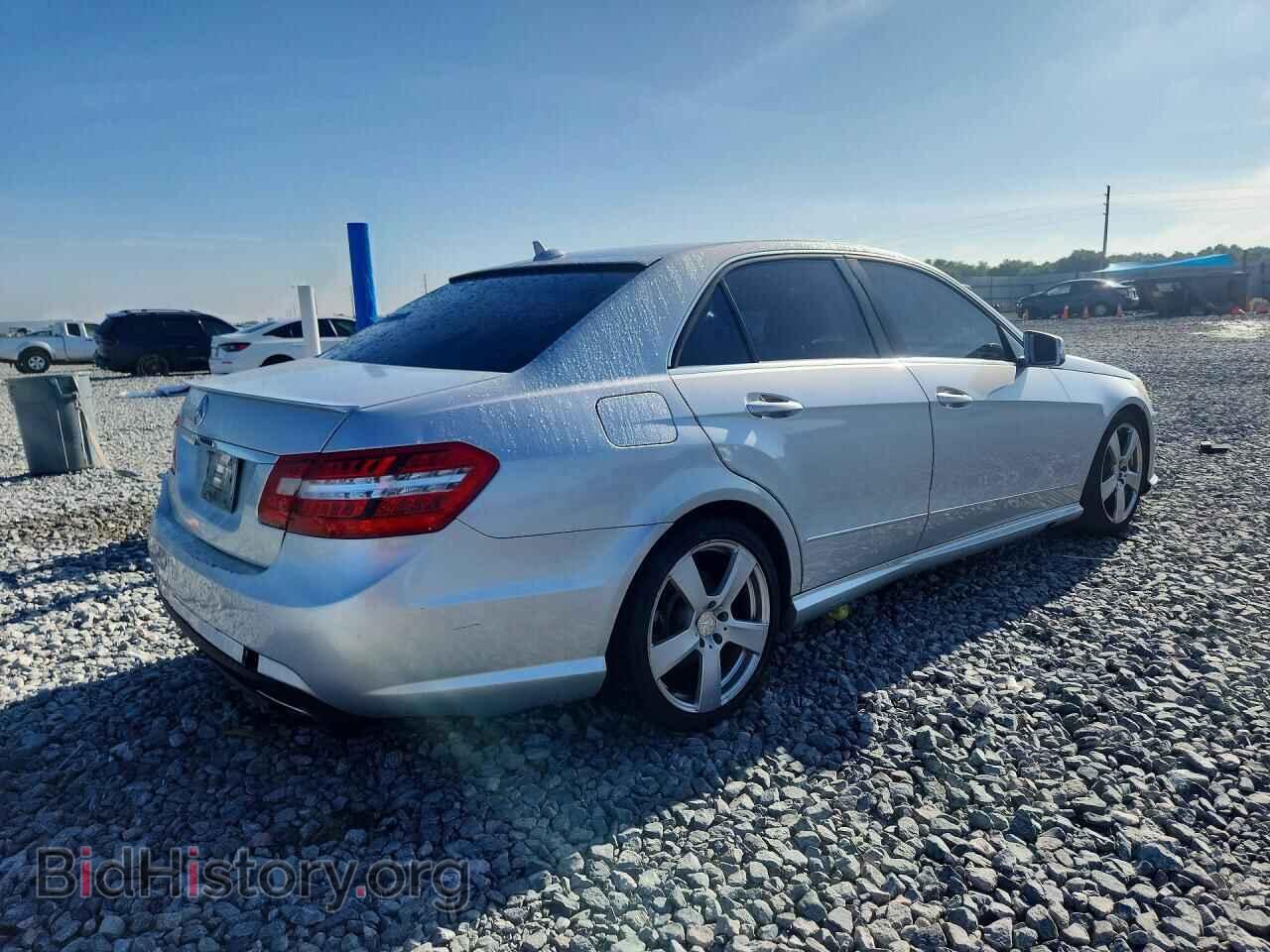2011 MERCEDES-BENZ E-CLASS - VIN: WDDHF5GBXBA342564 - Фото 3