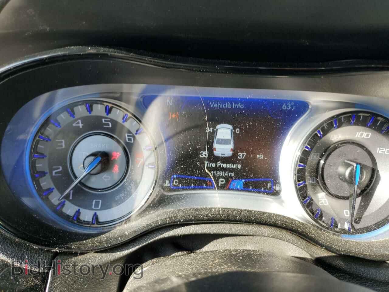 2019 CHRYSLER 300 - VIN: 2C3CCAGG7KH586468 - Фото 9