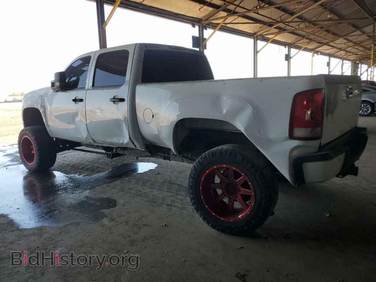2011 GMC SIERRA - VIN: 1GT120C83BF208986 - Фото 2