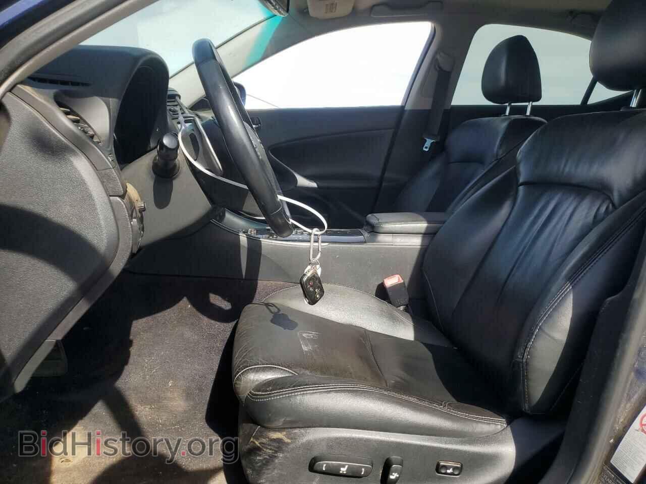 2011 LEXUS IS - VIN: JTHCF5C25B5044912 - Photo 7