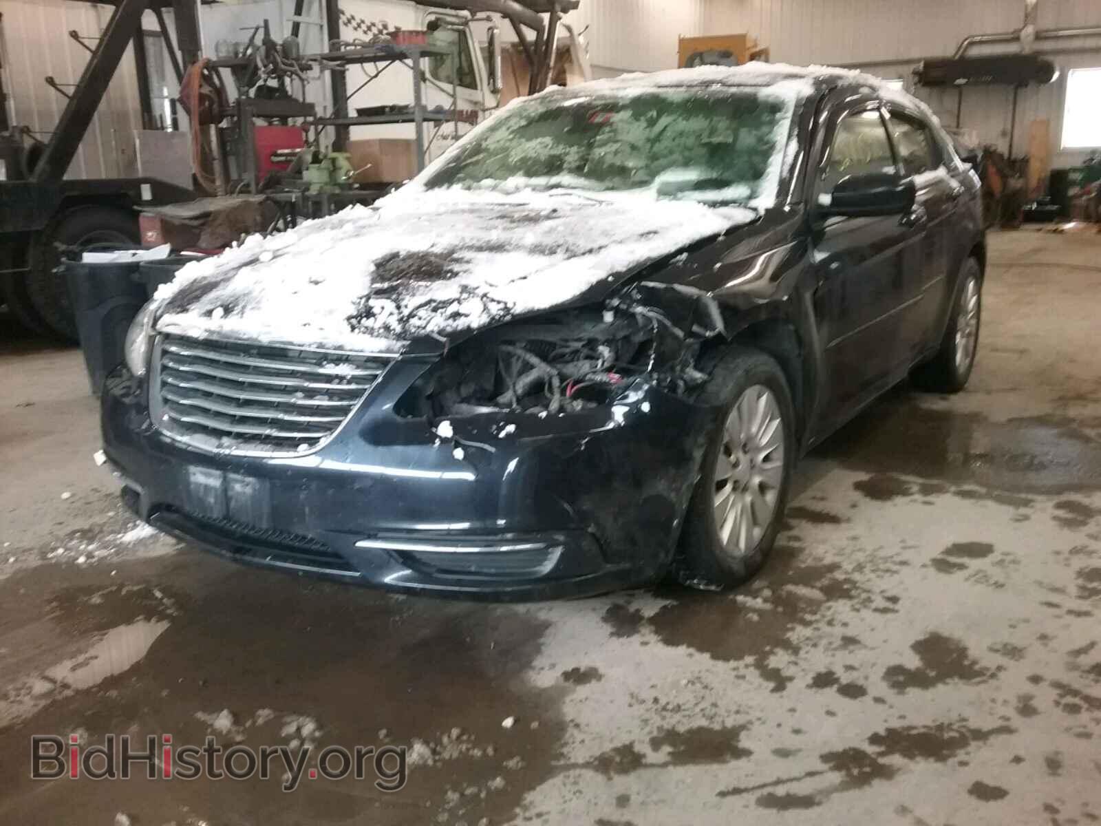 2011 CHRYSLER 200 - VIN: 1C3BC4FB6BN558476 - Photo 2