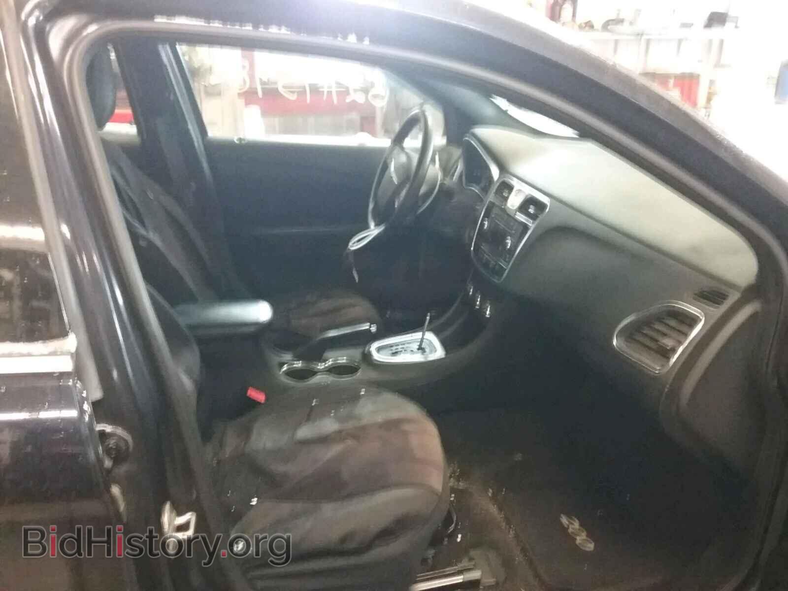 2011 CHRYSLER 200 - VIN: 1C3BC4FB6BN558476 - Photo 5