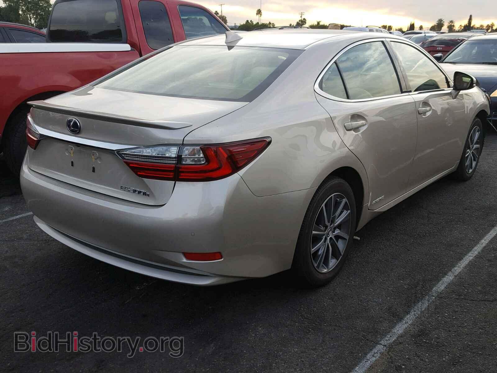2017 LEXUS ES300 - VIN: JTHBW1GG8H2155751 - Фото 4