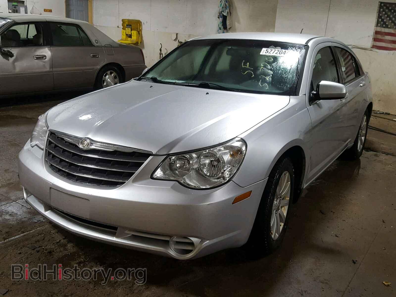 2010 CHRYSLER SEBRING - VIN: 1C3CC5FB4AN192865 - Фото 2