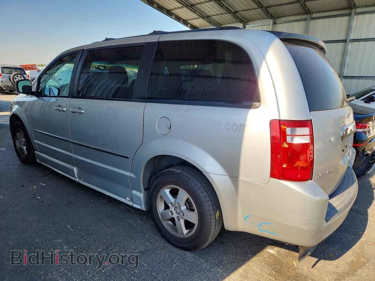 2010 DODGE CARAVAN - VIN: 2D4RN5D10AR130721 - Photo 2