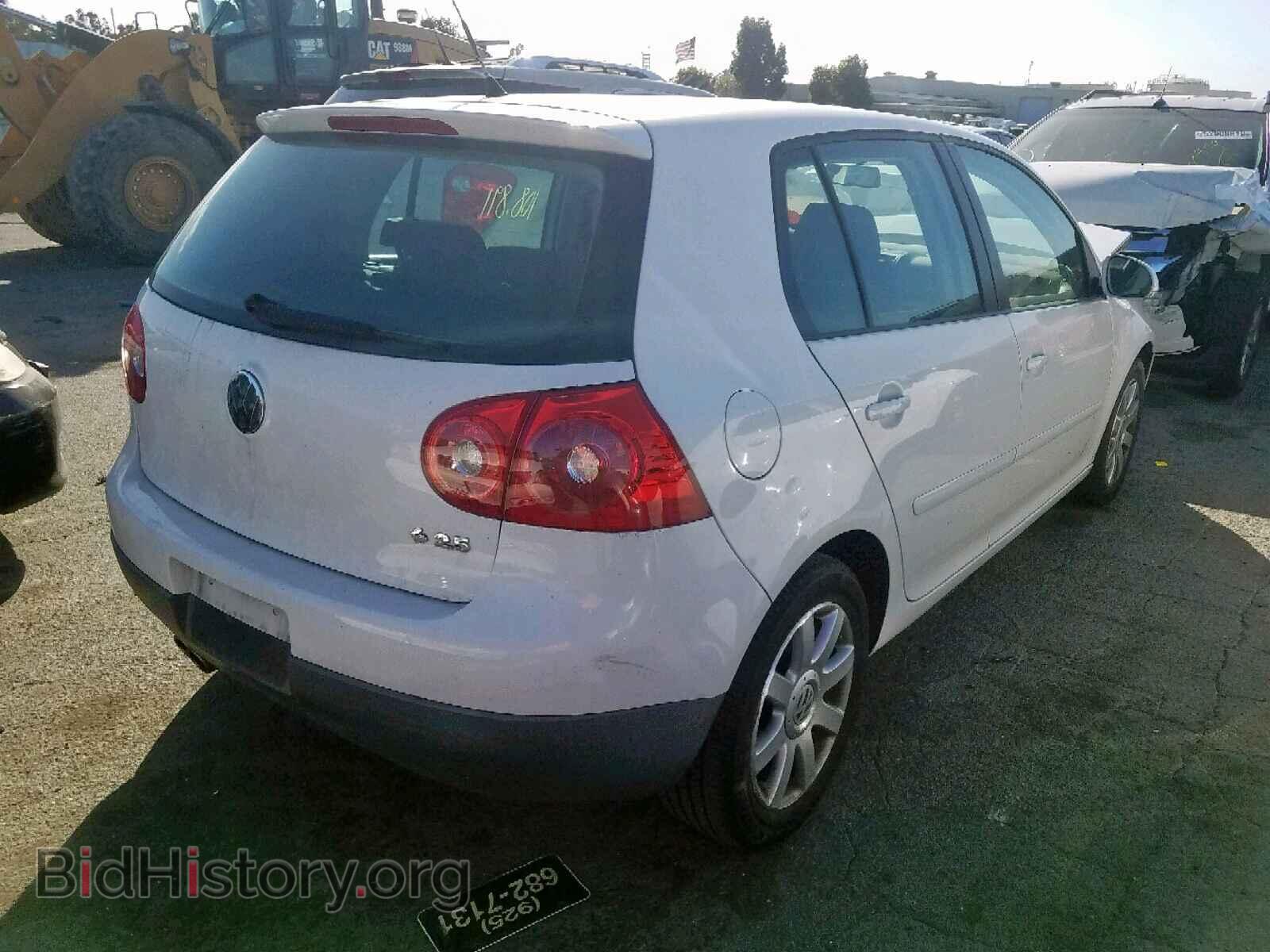 2009 VOLKSWAGEN RABBIT - VIN: WVWDB71K09W021865 - Фото 4