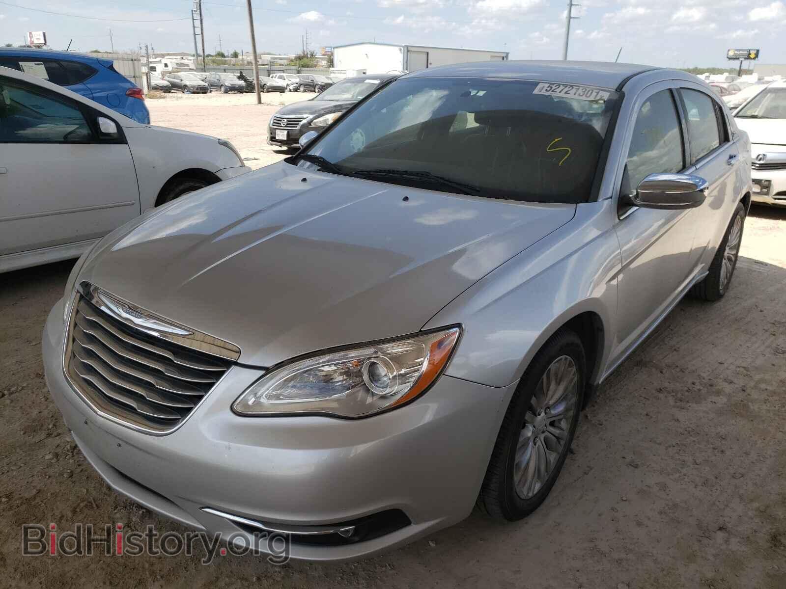 2012 CHRYSLER 200 - VIN: 1C3CCBCG3CN326329 - Фото 2