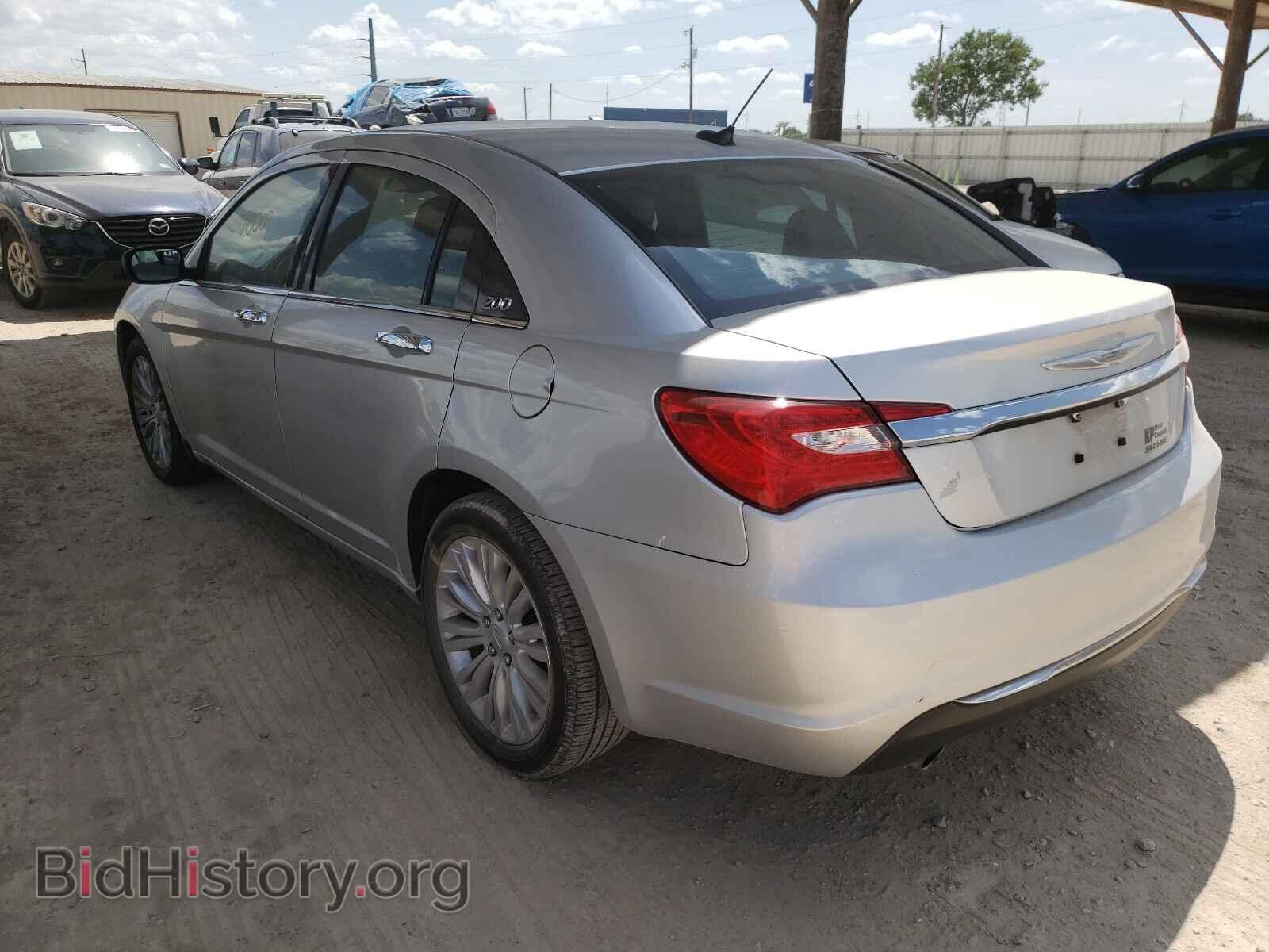 2012 CHRYSLER 200 - VIN: 1C3CCBCG3CN326329 - Фото 3