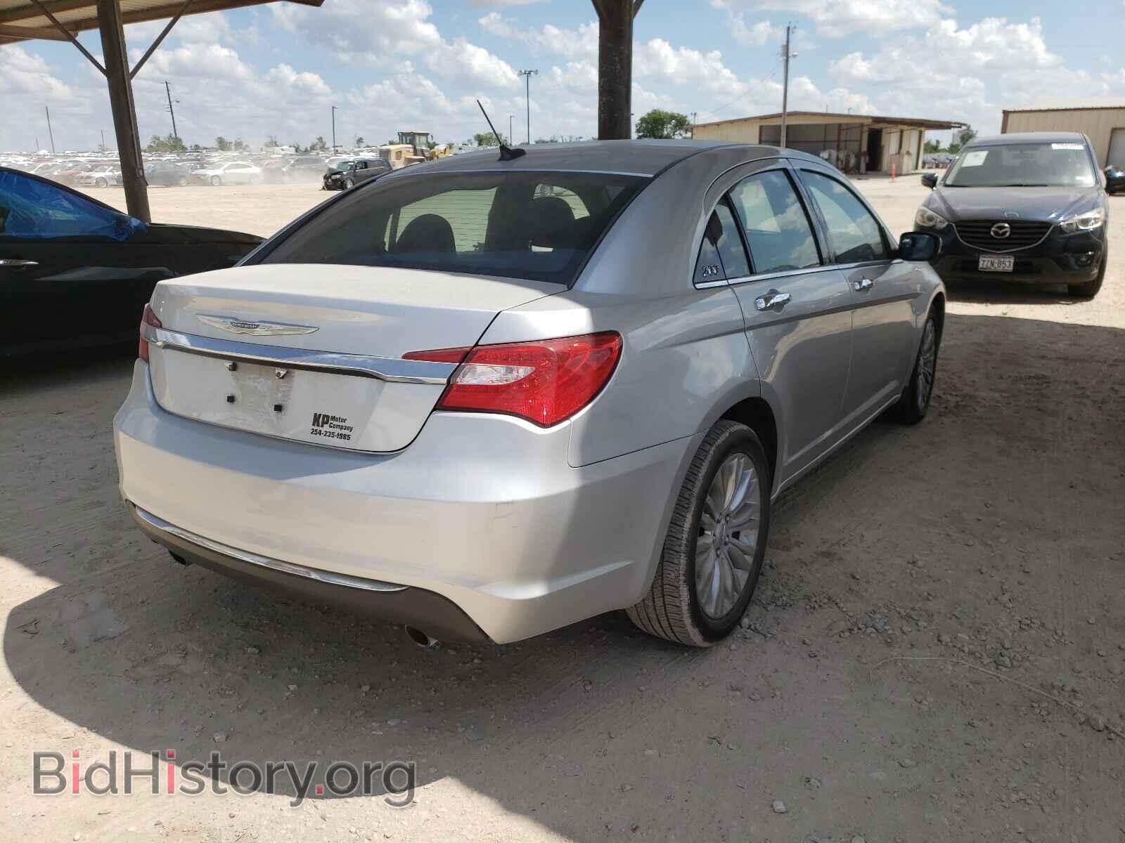 2012 CHRYSLER 200 - VIN: 1C3CCBCG3CN326329 - Фото 4