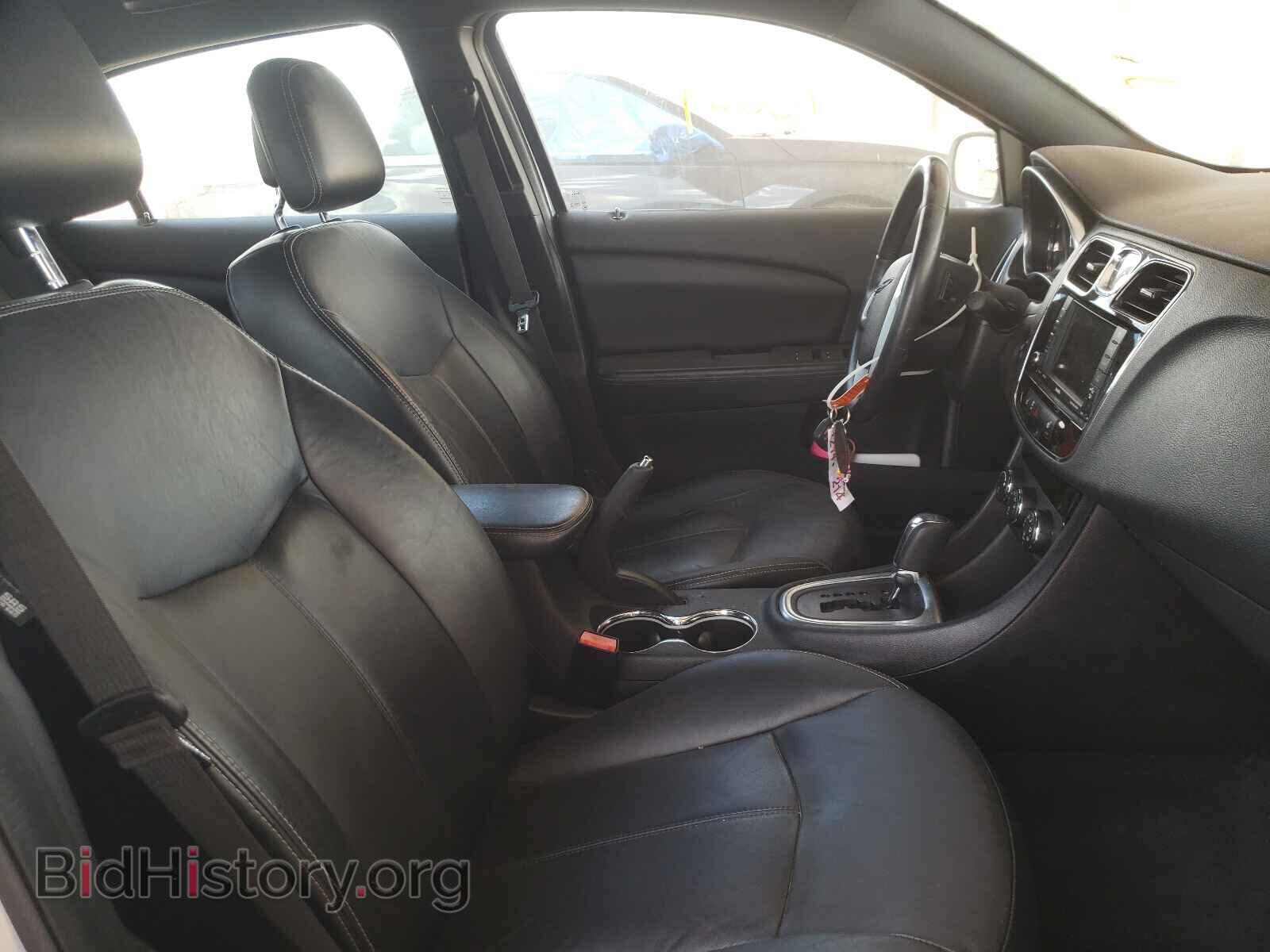 2012 CHRYSLER 200 - VIN: 1C3CCBCG3CN326329 - Фото 5
