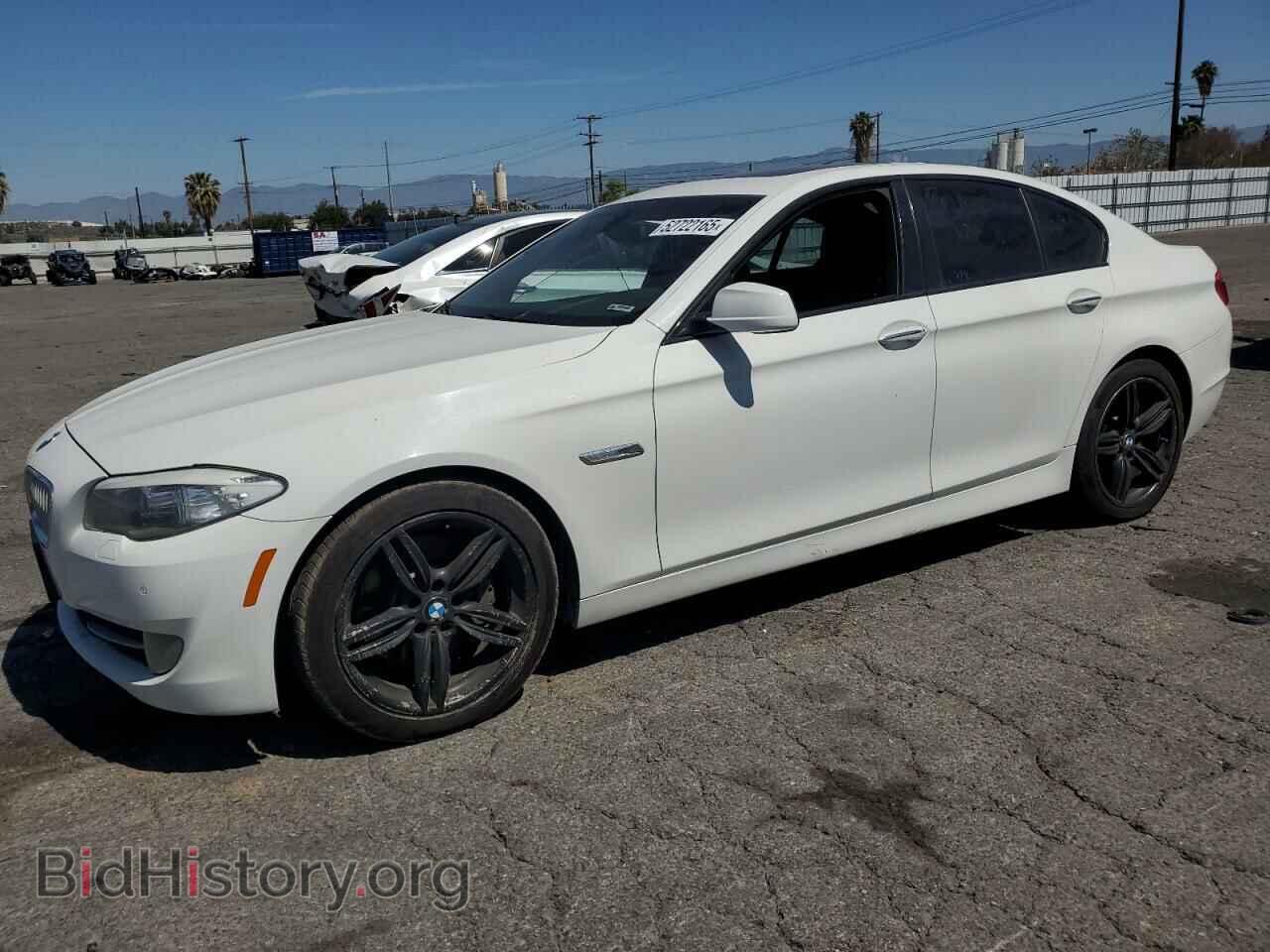 Фотография WBAFZ9C51DD090637 - BMW 5 SERIES 2013
