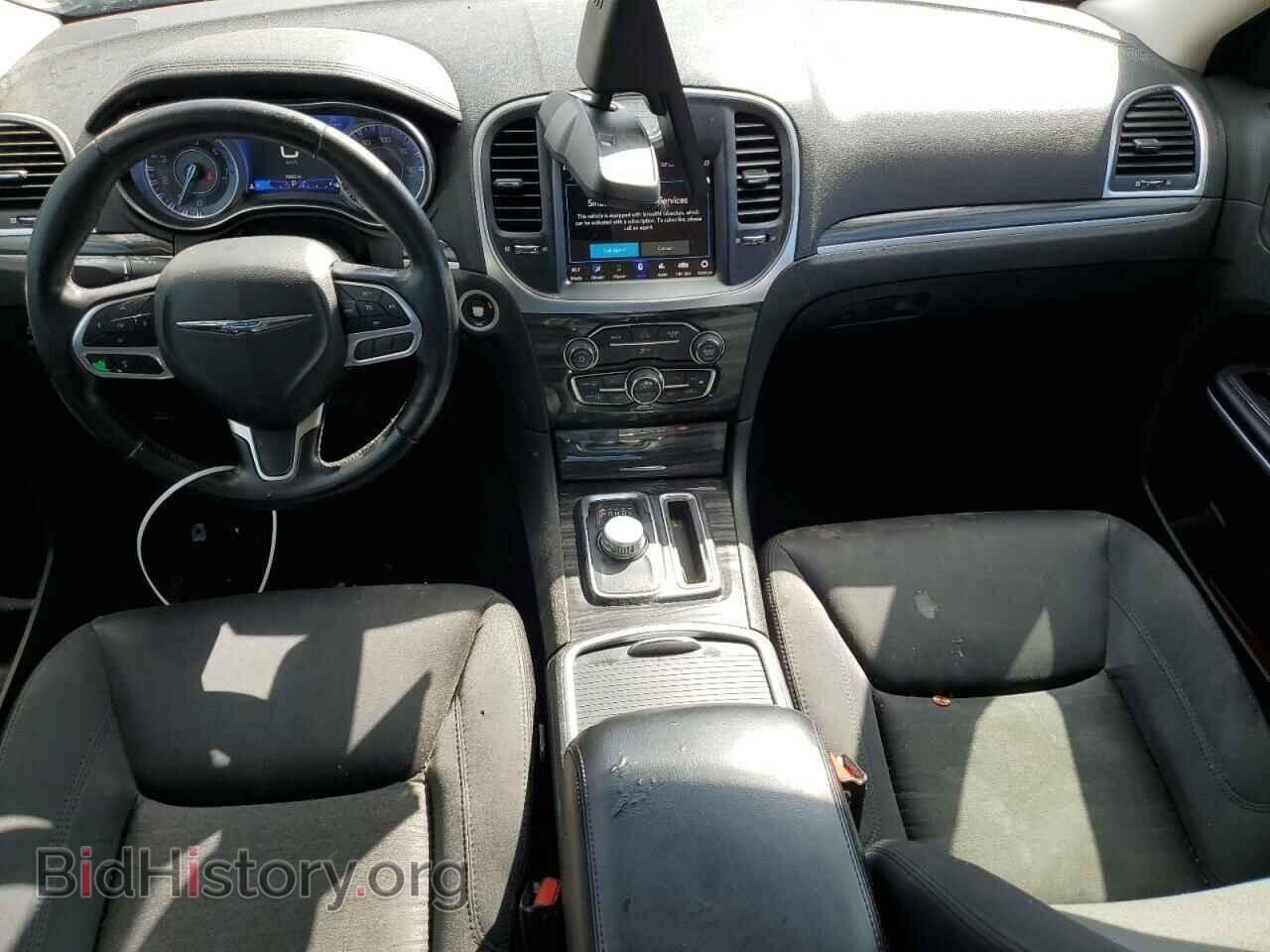 2021 CHRYSLER 300 - VIN: 2C3CCAAG3MH640652 - Фото 8