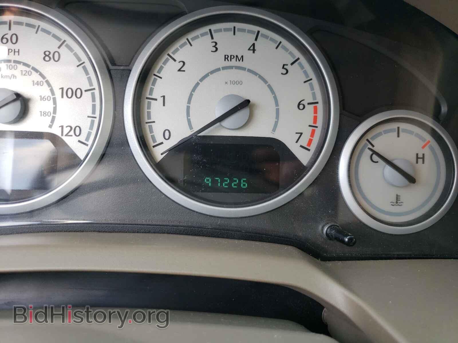 2008 CHRYSLER MINIVAN - VIN: 2A8HR54P38R834836 - Фото 8