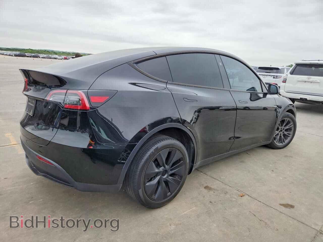 2024 TESLA MODEL Y - VIN: 7SAYGDED3RA305878 - Photo 3