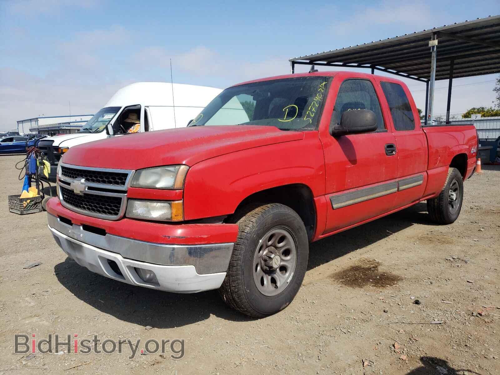 2006 CHEVROLET SILVERADO - VIN: 1GCEK19V06Z198975 - Фото 2