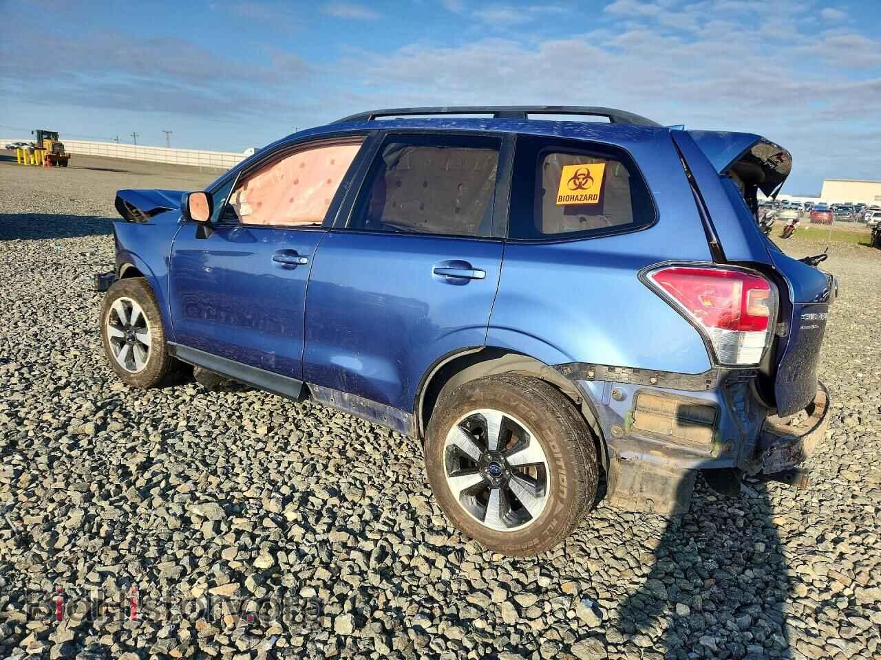 2017 SUBARU FORESTER - VIN: JF2SJAECXHH439753 - Фото 2