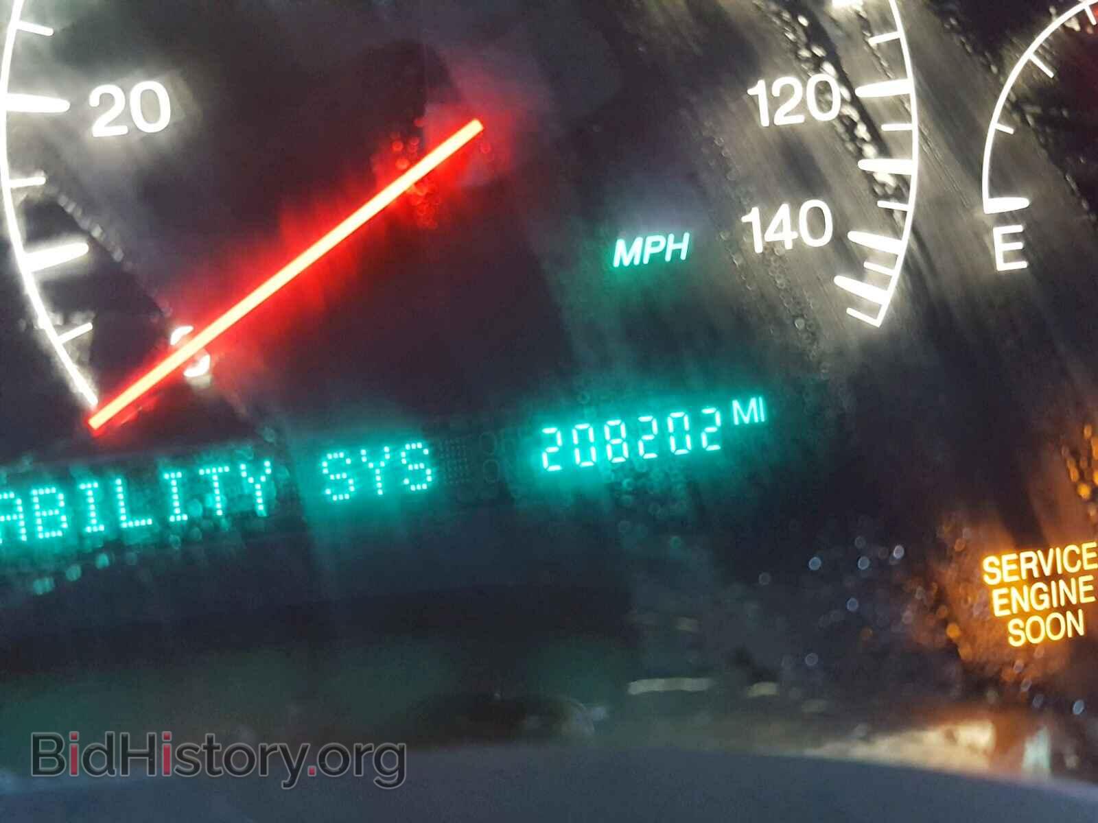 2002 CADILLAC DEVILLE - VIN: 1G6KF57912U193850 - Photo 8
